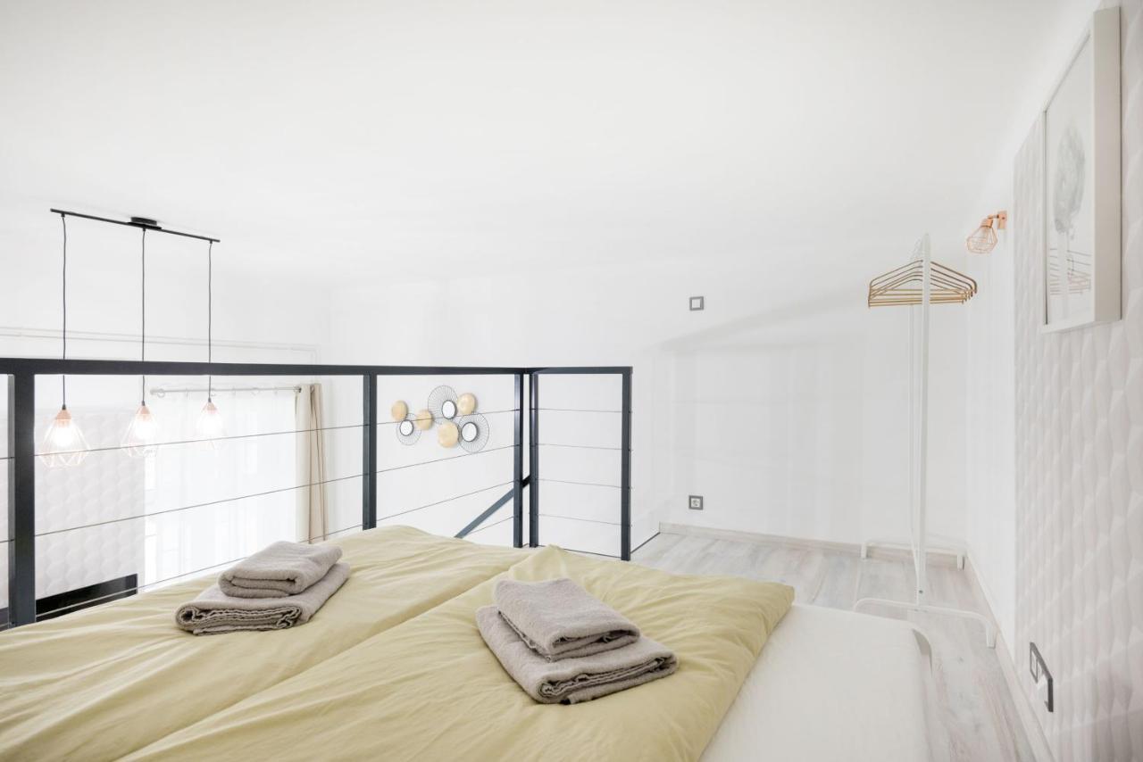 Mirror Apartments Budapest Luaran gambar