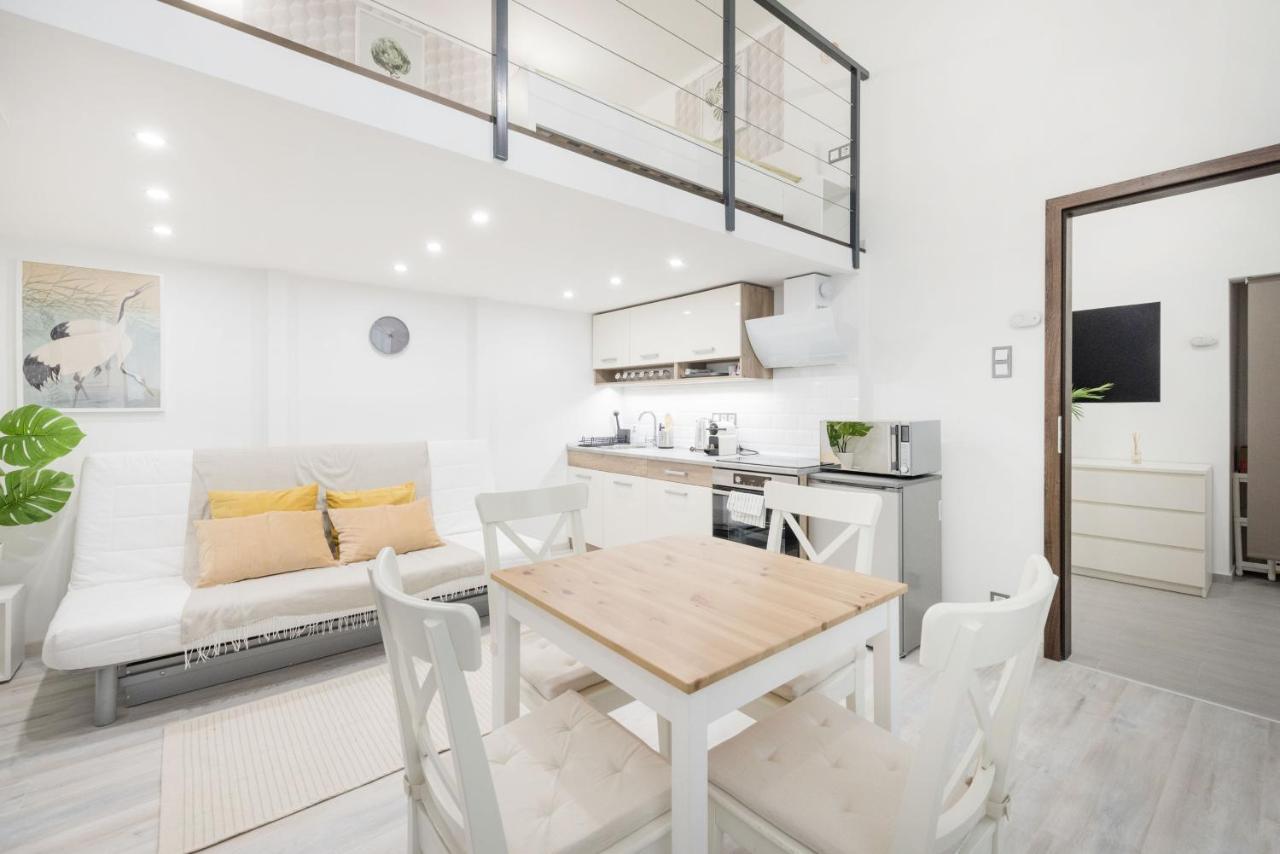 Mirror Apartments Budapest Luaran gambar