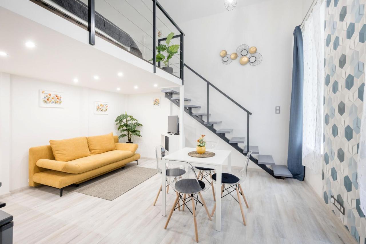 Mirror Apartments Budapest Luaran gambar