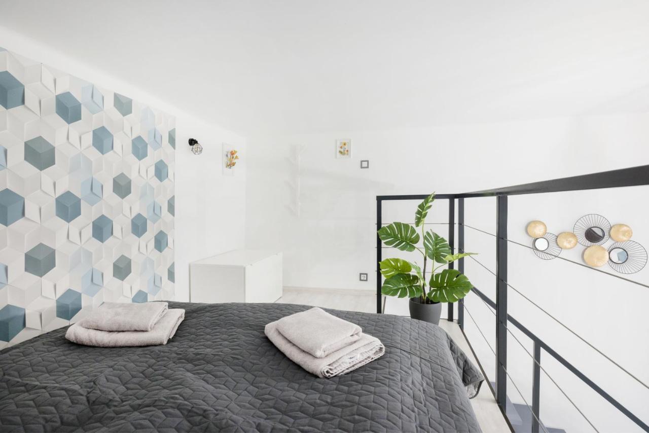 Mirror Apartments Budapest Luaran gambar