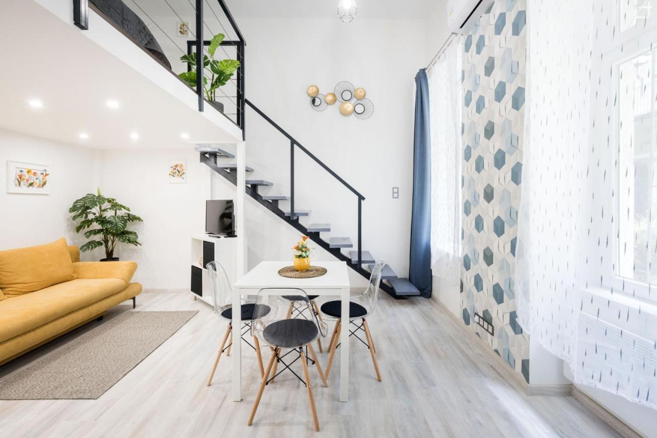 Mirror Apartments Budapest Luaran gambar