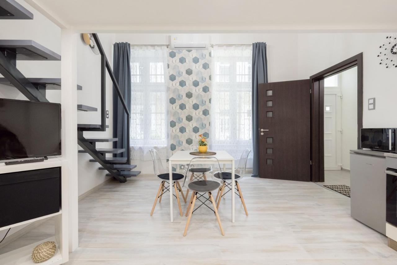 Mirror Apartments Budapest Luaran gambar